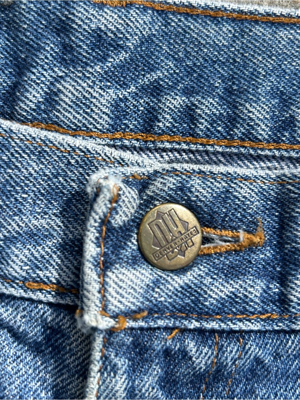 Vintage 90s Denver Hayes Men’s Straight Fit Distressed Blue Denim Jeans - Picture 3 of 11